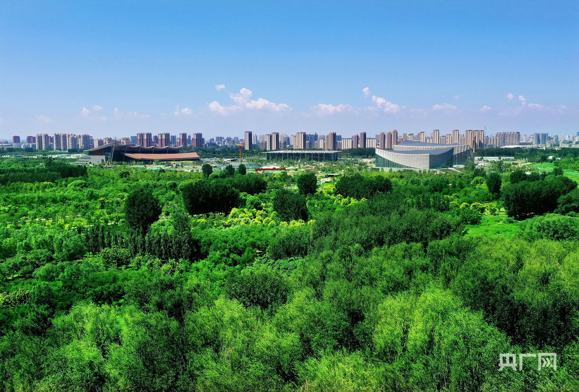 温情中国】奏响“首善之区”民生乐章AG凯发成为马竞合作【人民城市·(图10)