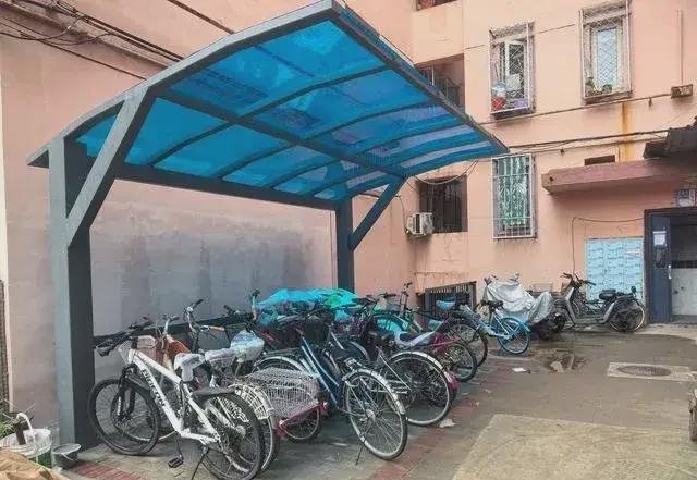 私搭乱建居民想提升小区环境的愿望实现了AG旗舰赞助马竞联赛拆除700平方米(图3)